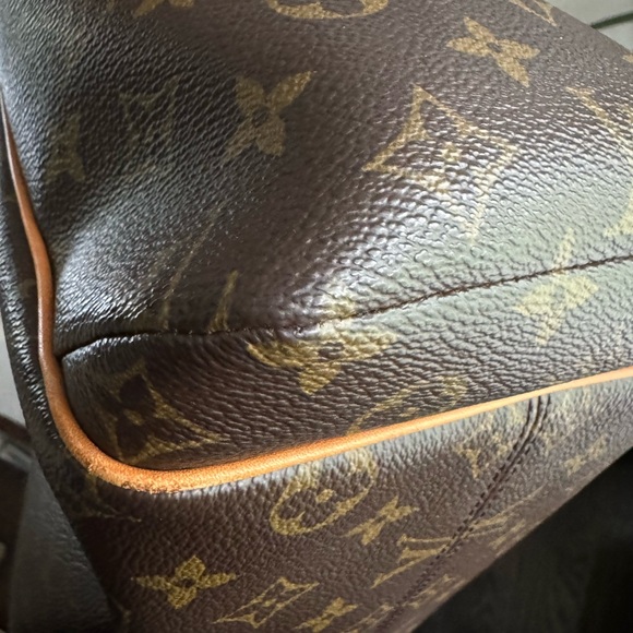 💯 authentic Louis Vuitton totally mm - Picture 15 of 15